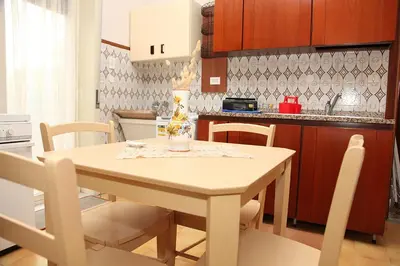 Cucina o angolo cottura di CASA VACANZE FRANCESCO E TANINA