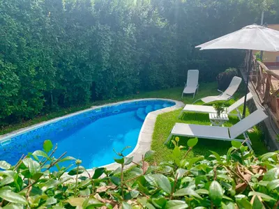 Piscina di Casa Gino Petrulli Etna, villa con piscina o nelle vicinanze