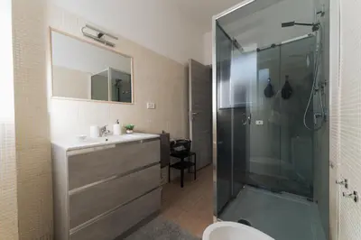 Bagno di Grey's Apartment