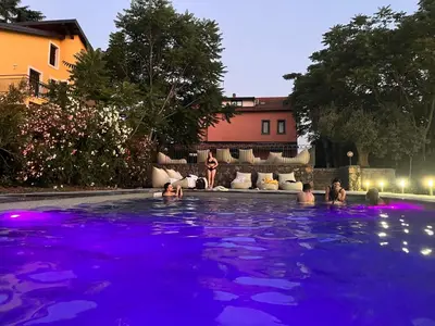 Piscina di Ottomood B&B and Apartments o nelle vicinanze