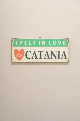 Certificato, attestato, insegna o altro documento esposto da Felt in love in Catania