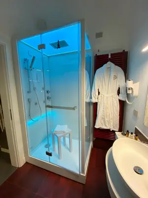 Bagno di ANFITEATRO LE SUITES