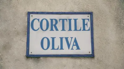 Certificato, attestato, insegna o altro documento esposto da Cortile Oliva