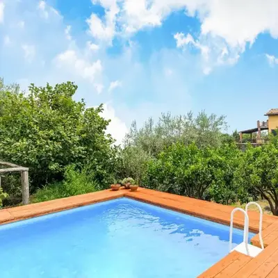 Villa with pool and panoramic surroundings