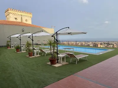Piscina di Villa Leucatia o nelle vicinanze