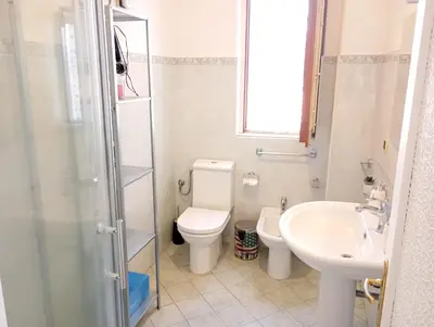 Bagno di Casa Siciliana nel Centro Storico di Catania 3 Camere 10 Ospiti 119m2