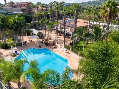 Piscina di Villa Grandiosa FC o nelle vicinanze
