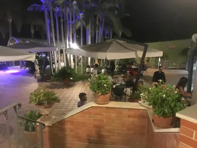 Ospiti di Villa Grandiosa FC