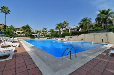 Piscina di Amaranda B&B o nelle vicinanze