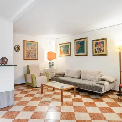 GuestHost - Via Etnea Cozy Apartment with Balcony