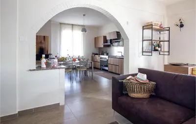 Cucina o angolo cottura di Nice Home In Viagrande With Wifi
