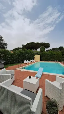 Piscina di Villa Romano o nelle vicinanze