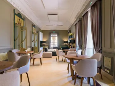Area soggiorno di UNA Hotels One Catania Wellness & SPA