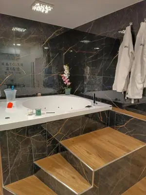 Bagno di SUITE Meghan home