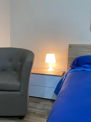 Letto o letti in una camera di VIOLET HOUSE.