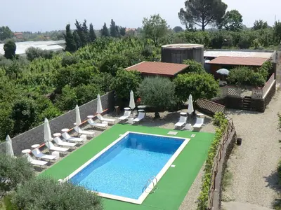 Piscina di Apartment with air conditioning and salt pool o nelle vicinanze