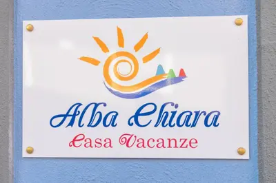 Certificato, attestato, insegna o altro documento esposto da Alba Chiara
