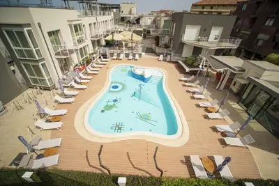 Piscina di Hotel Malavoglia o nelle vicinanze