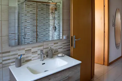 Bagno di Elegant apartment in residence with seasonal pool