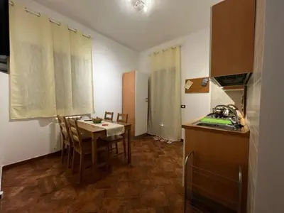 Cucina o angolo cottura di OPUNTIA DELL'ETNA BIKE HOUSE