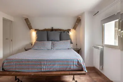 Letto o letti in una camera di Catania City Center Historical Building Home