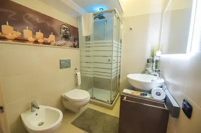 Bagno di Samsara & Nirvana Suites Apartment