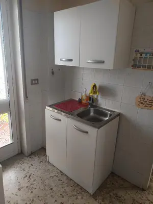 Cucina o angolo cottura di New Dawn Apartment, Appartamento Turistico, casa per vacanza, tre camere indipendenti