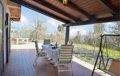 Giardino di Gorgeous Home In Caselle With Kitchen