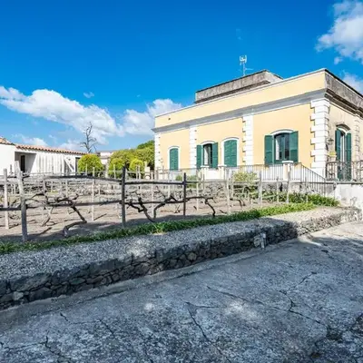 GuestHost - Villa Ninina in the Heart of Etna Park