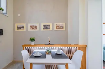 Area soggiorno di GuestHost - Seaview Modern Apartment with Balcony