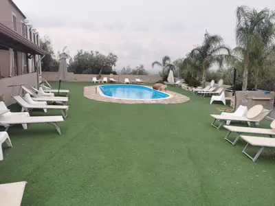 Piscina di Etnadia o nelle vicinanze